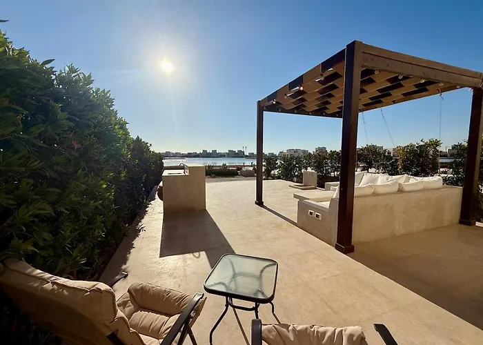 Villa Elegant 3br - Free Pool & Lagoon Access In El Gouna *