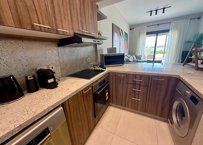 Elegant 3br - Free Pool & Lagoon Access In El Gouna