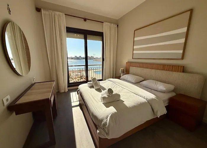 Villa Elegant 3br - Free Pool & Lagoon Access In El Gouna *